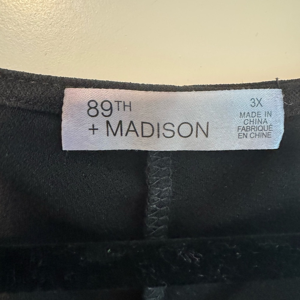 89th & Madison Black Ruffle Sleeve Blouse - Picture 2 of 5